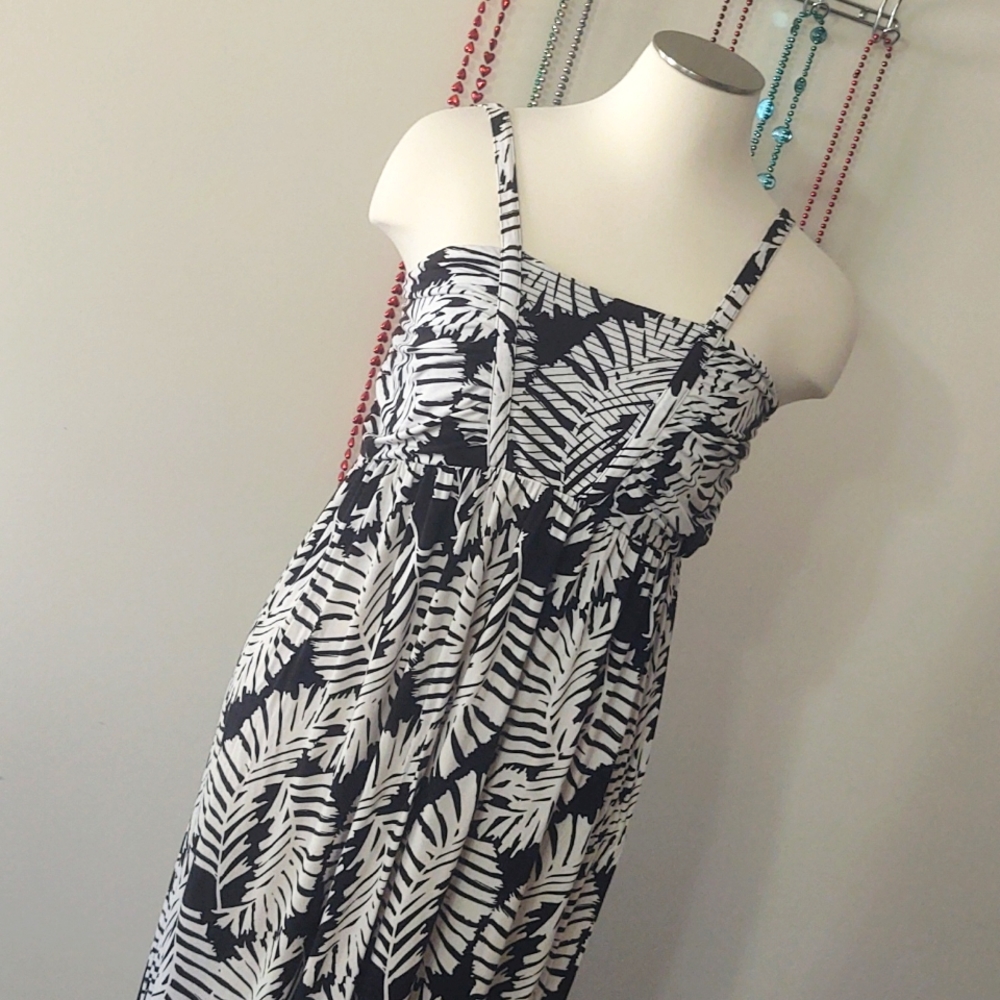 Lane Bryant Black & White Palm Leaf Knit Maxi Dress 22/24